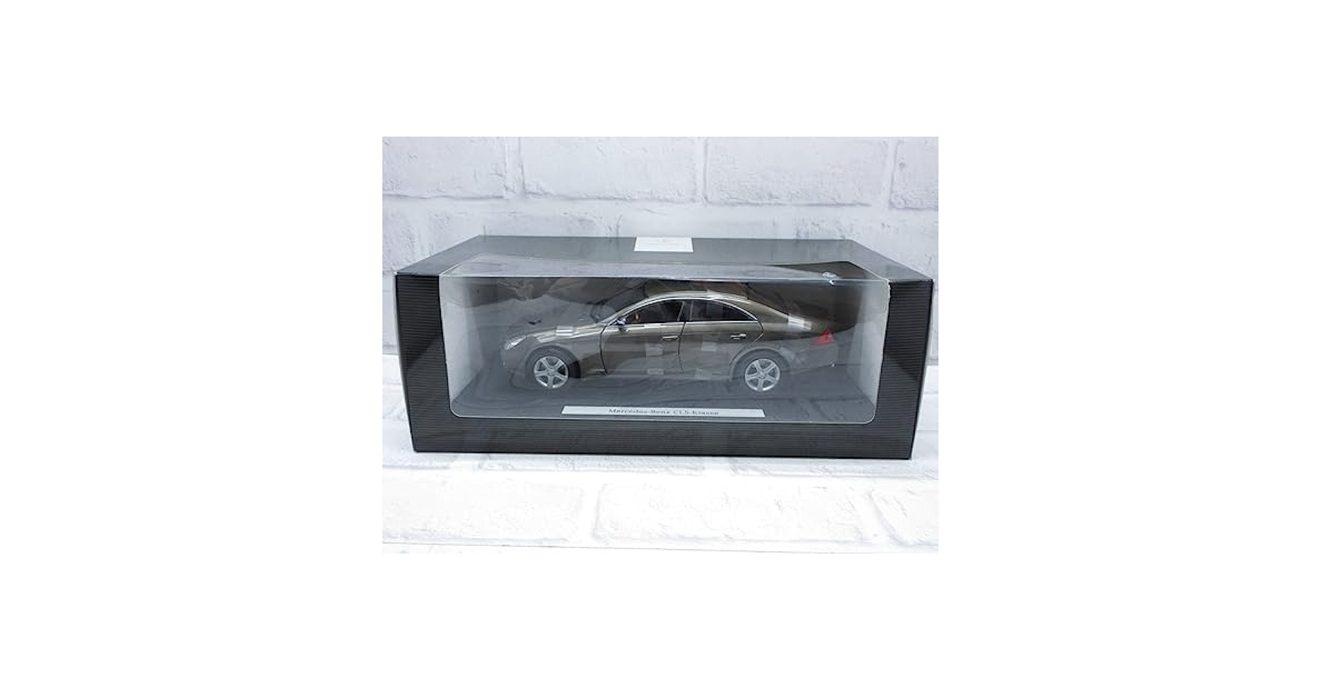 Amazon | ミニカー 1/18 メルセデスベンツ CLSクラス グレー系